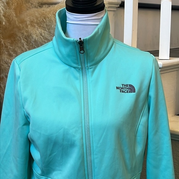 The North Face Aqua Jacket Size Medium - Picture 2 of 6